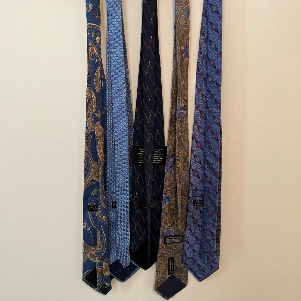 VTG Men’s Silk Ties Lot of 5 Blue Floral Paisley Geometric Patterned Preppy